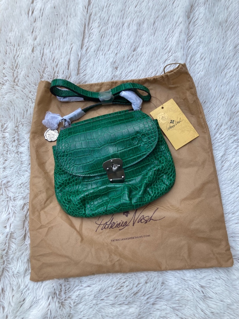 NWT Patricia Nash Veneto Croco Embossed Leather Green Crossbody Bag **IMPERFECT*